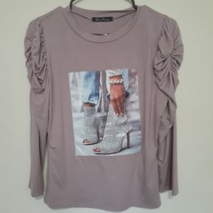 Long  Sleeve  Casual  Shirt  Different  Sizes.